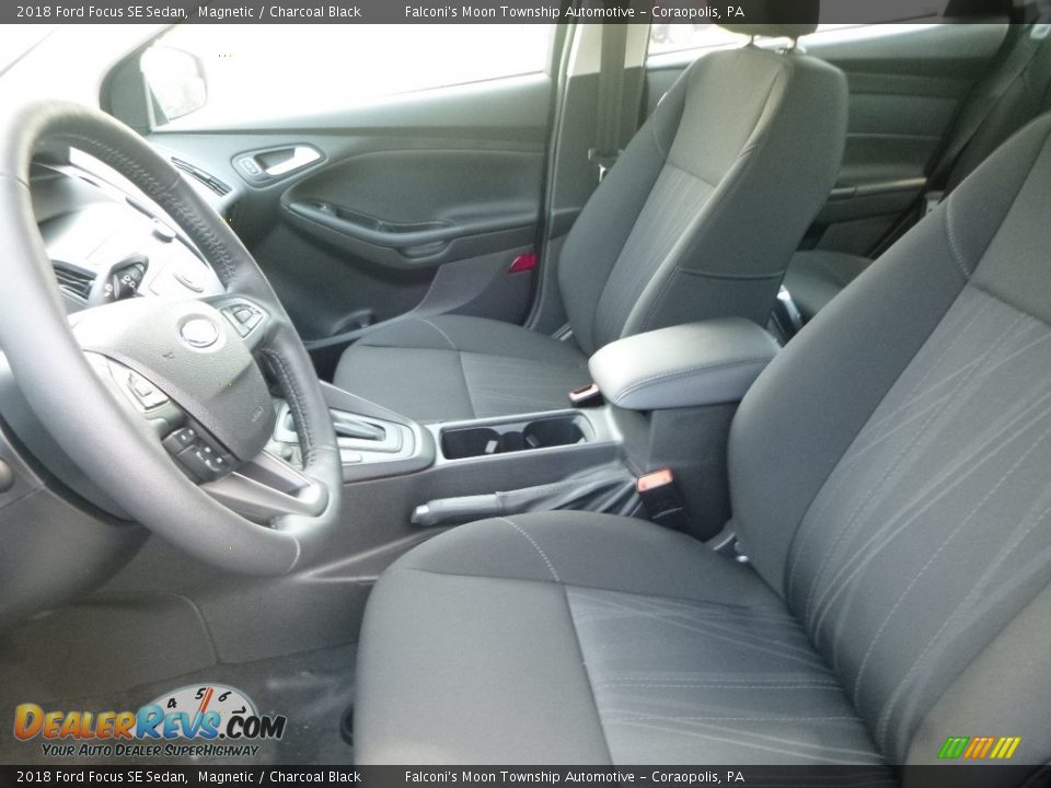 2018 Ford Focus SE Sedan Magnetic / Charcoal Black Photo #12