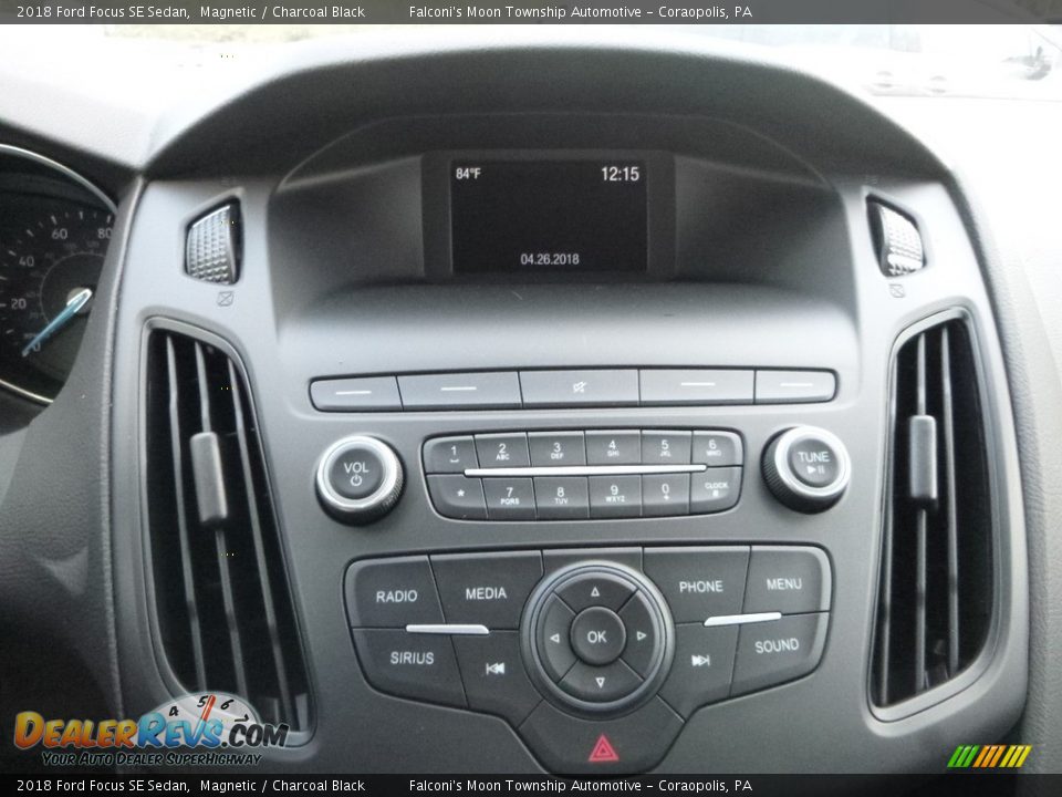 2018 Ford Focus SE Sedan Magnetic / Charcoal Black Photo #13