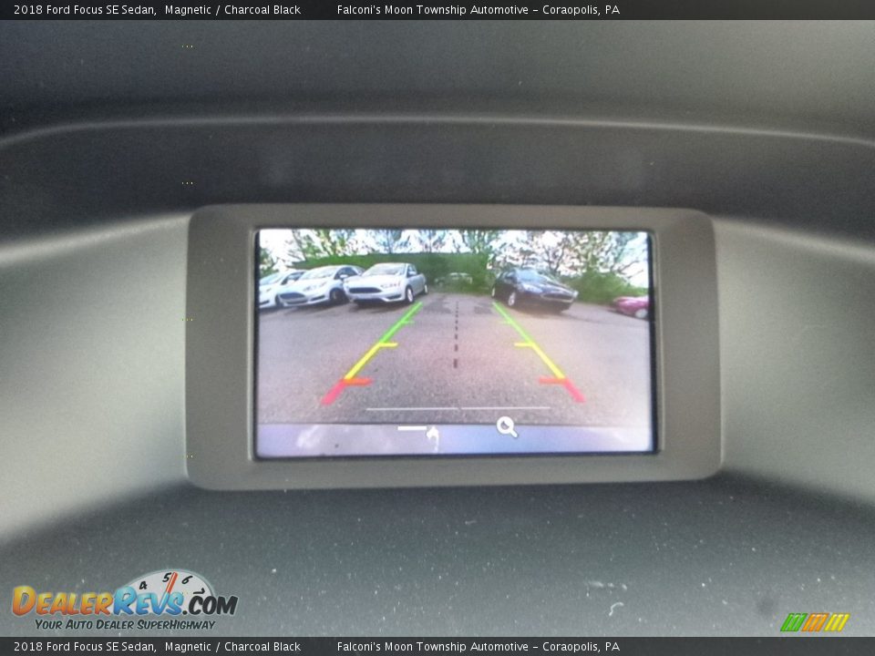 2018 Ford Focus SE Sedan Magnetic / Charcoal Black Photo #15