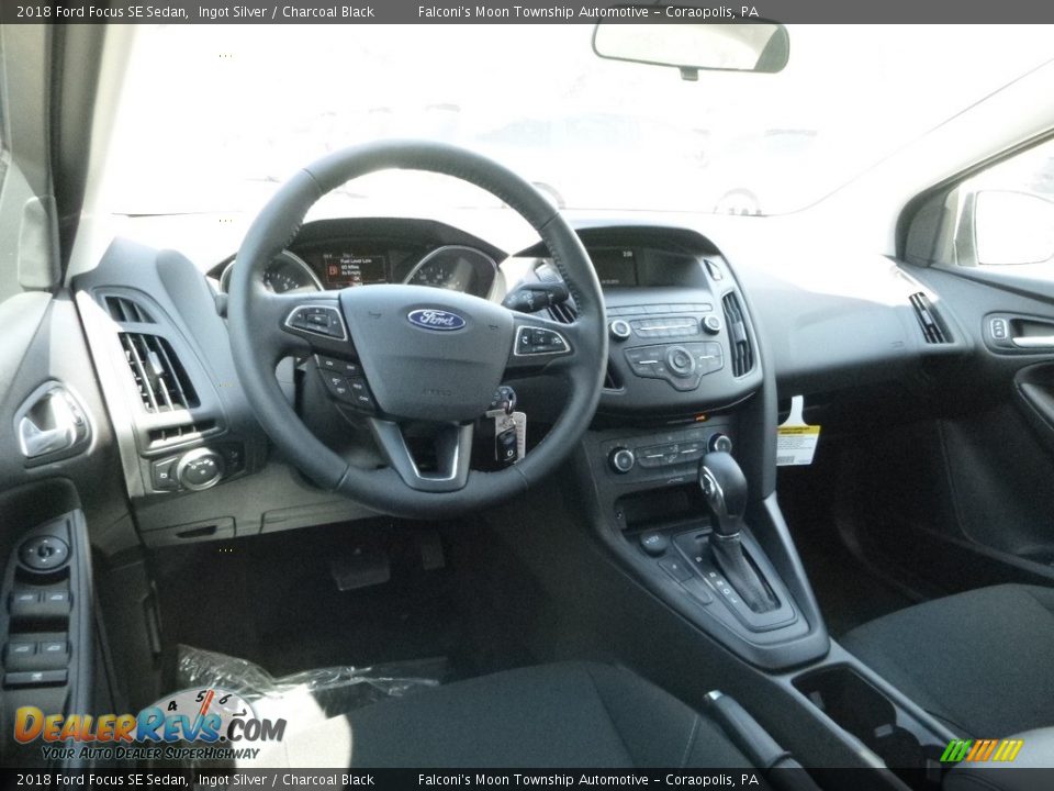 2018 Ford Focus SE Sedan Ingot Silver / Charcoal Black Photo #9