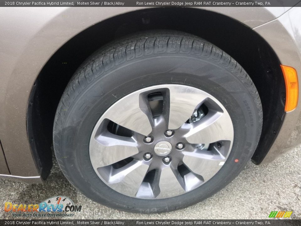 2018 Chrysler Pacifica Hybrid Limited Wheel Photo #6