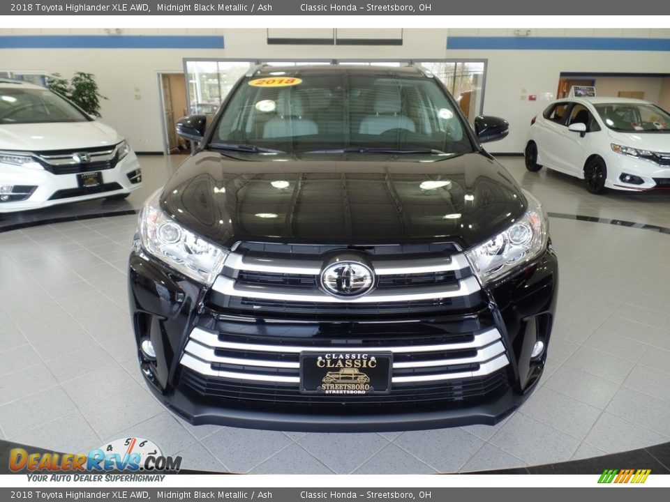 2018 Toyota Highlander XLE AWD Midnight Black Metallic / Ash Photo #2