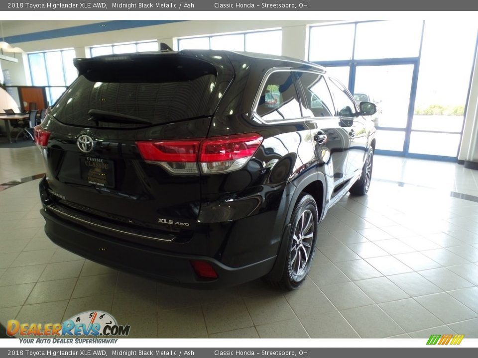 2018 Toyota Highlander XLE AWD Midnight Black Metallic / Ash Photo #7