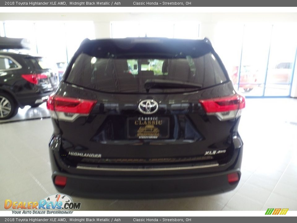 2018 Toyota Highlander XLE AWD Midnight Black Metallic / Ash Photo #8