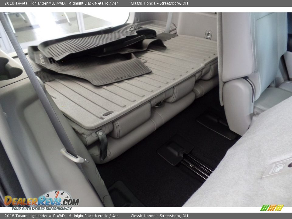 2018 Toyota Highlander XLE AWD Midnight Black Metallic / Ash Photo #23