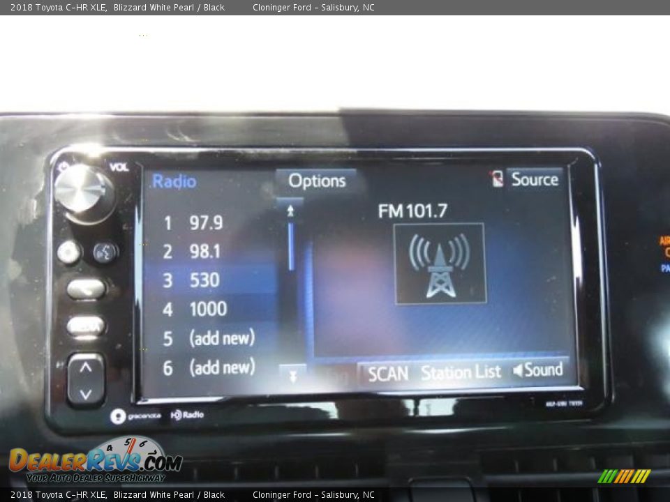 2018 Toyota C-HR XLE Blizzard White Pearl / Black Photo #10