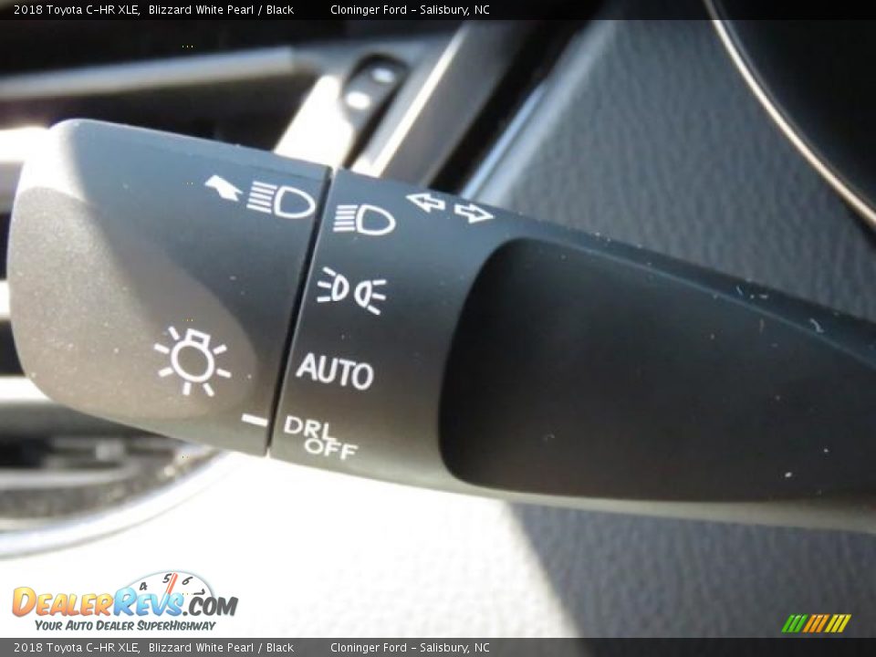 2018 Toyota C-HR XLE Blizzard White Pearl / Black Photo #16