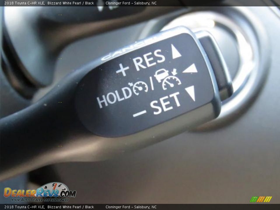 2018 Toyota C-HR XLE Blizzard White Pearl / Black Photo #18