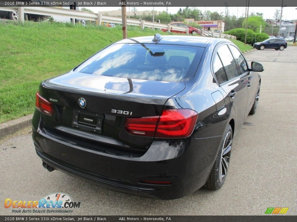 2018 BMW 3 Series 330i xDrive Sedan Jet Black / Black Photo #3