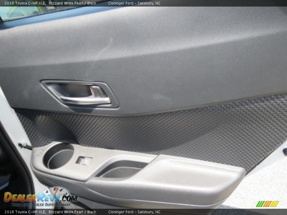 2018 Toyota C-HR XLE Blizzard White Pearl / Black Photo #24