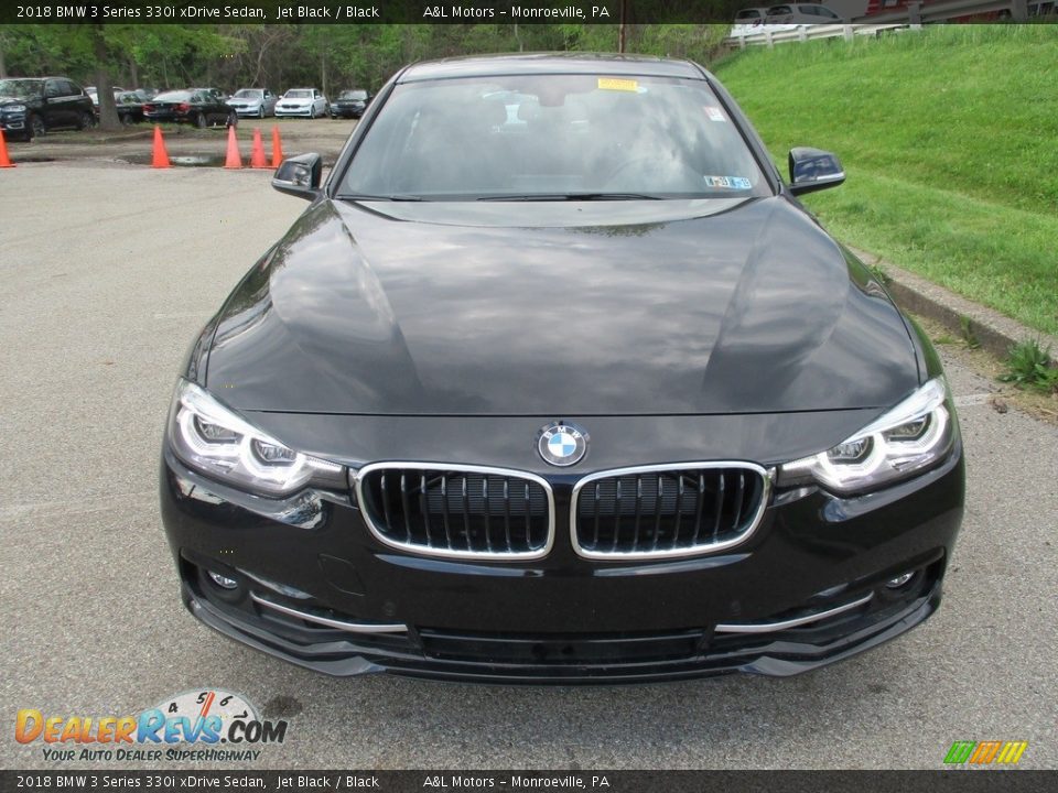 2018 BMW 3 Series 330i xDrive Sedan Jet Black / Black Photo #9