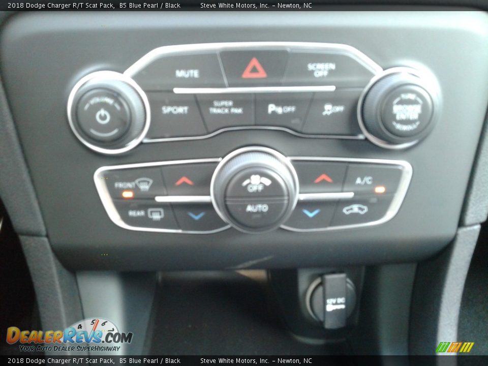 2018 Dodge Charger R/T Scat Pack B5 Blue Pearl / Black Photo #27