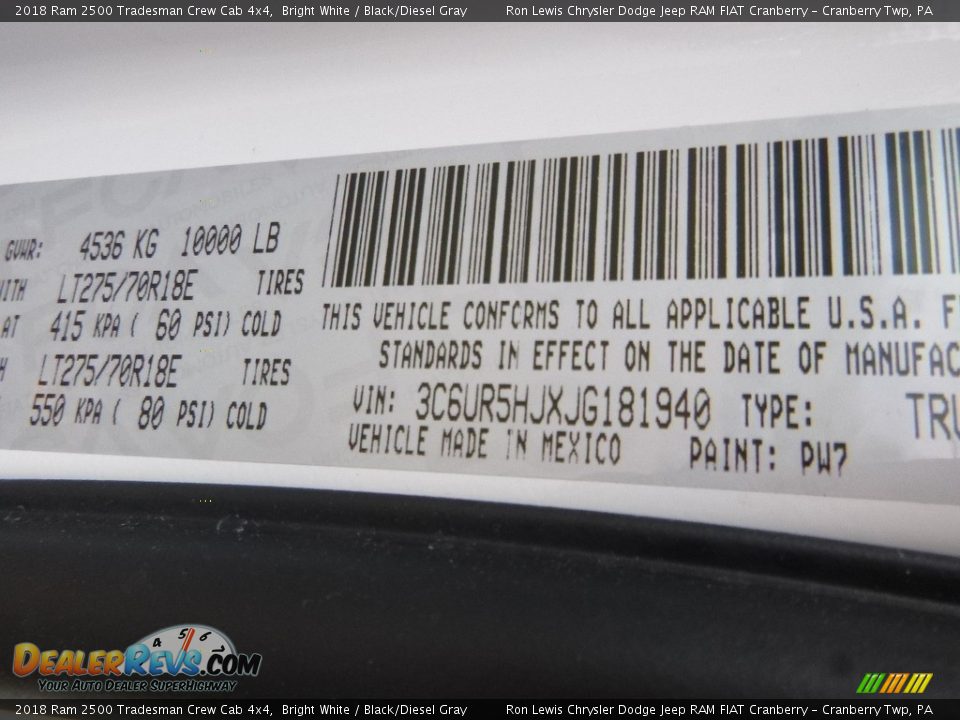2018 Ram 2500 Tradesman Crew Cab 4x4 Bright White / Black/Diesel Gray Photo #15
