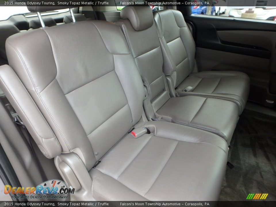 2015 Honda Odyssey Touring Smoky Topaz Metallic / Truffle Photo #13