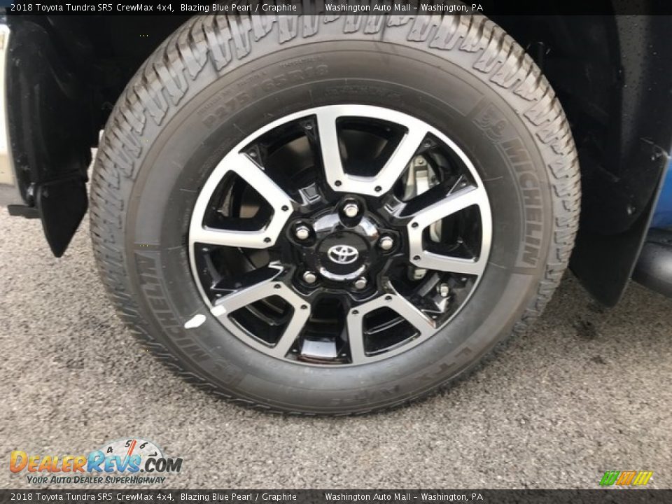 2018 Toyota Tundra SR5 CrewMax 4x4 Blazing Blue Pearl / Graphite Photo #7