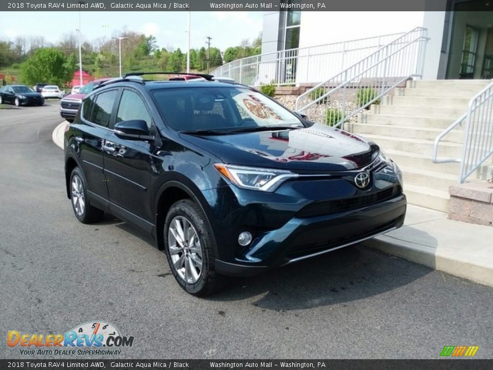 Front 3/4 View of 2018 Toyota RAV4 Limited AWD Photo #1