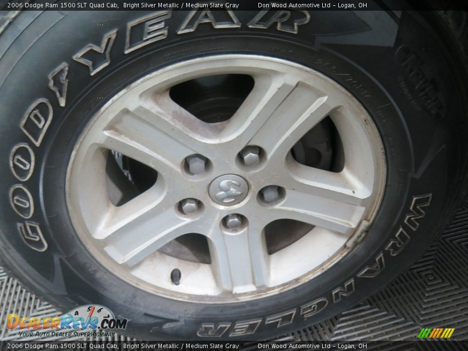 2006 Dodge Ram 1500 SLT Quad Cab Bright Silver Metallic / Medium Slate Gray Photo #22