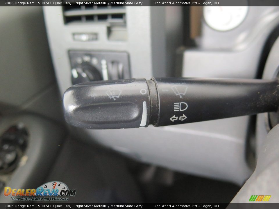 2006 Dodge Ram 1500 SLT Quad Cab Bright Silver Metallic / Medium Slate Gray Photo #31