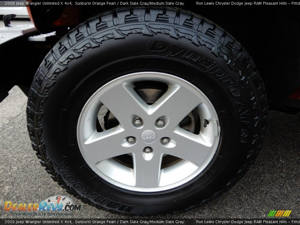 2009 Jeep Wrangler Unlimited X 4x4 Sunburst Orange Pearl / Dark Slate Gray/Medium Slate Gray Photo #11