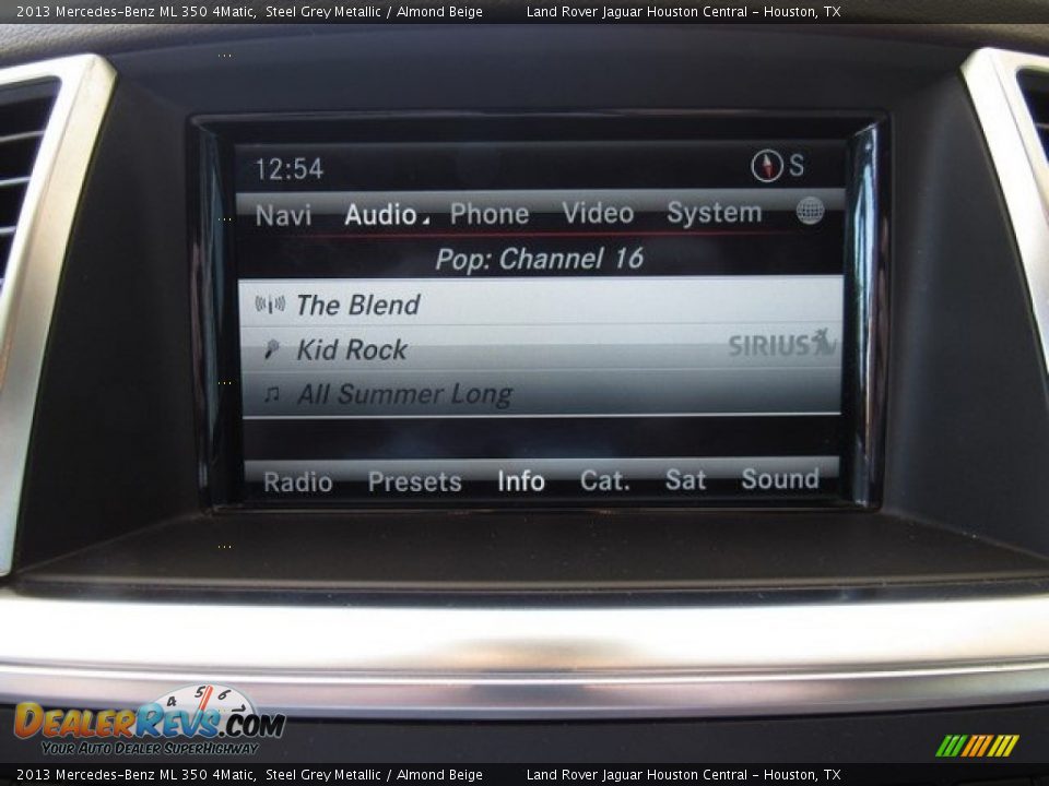 2013 Mercedes-Benz ML 350 4Matic Steel Grey Metallic / Almond Beige Photo #31