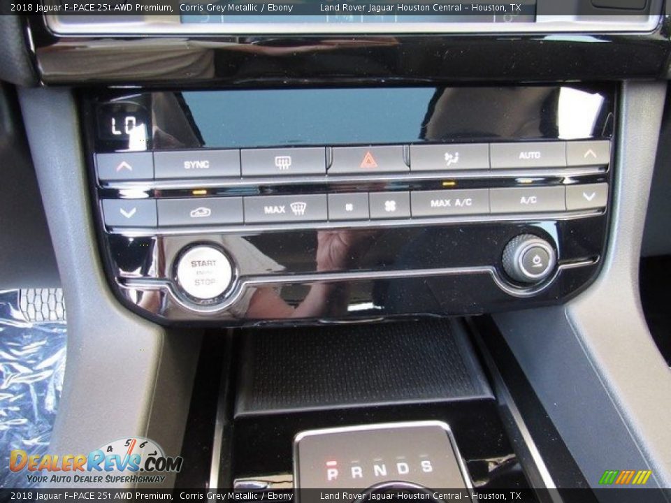 2018 Jaguar F-PACE 25t AWD Premium Corris Grey Metallic / Ebony Photo #34