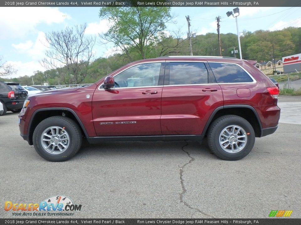 2018 Jeep Grand Cherokee Laredo 4x4 Velvet Red Pearl / Black Photo #2
