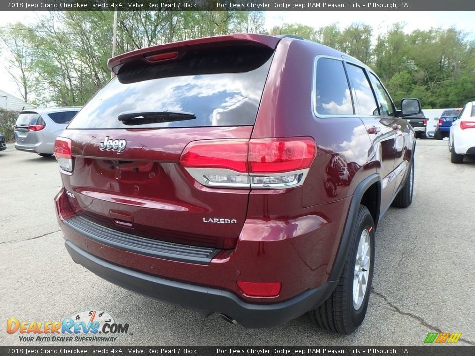 2018 Jeep Grand Cherokee Laredo 4x4 Velvet Red Pearl / Black Photo #5