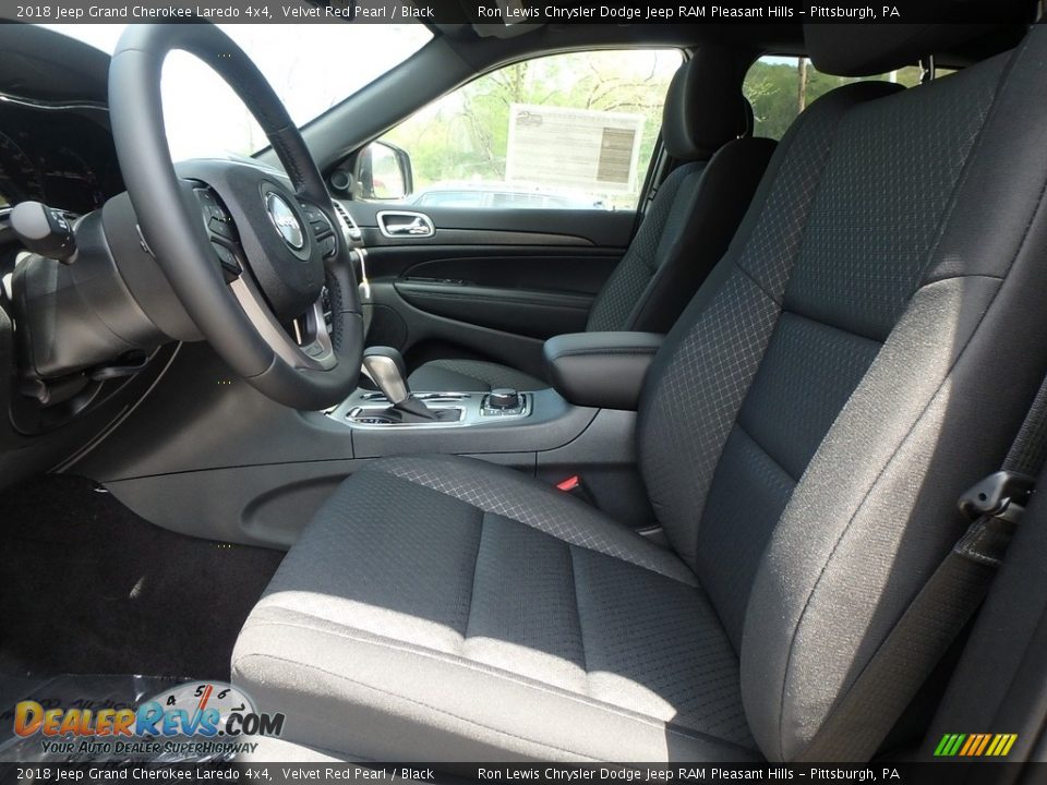 2018 Jeep Grand Cherokee Laredo 4x4 Velvet Red Pearl / Black Photo #10