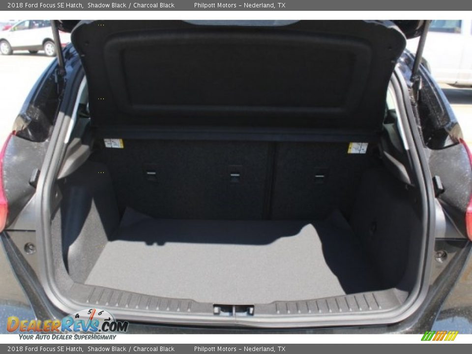 2018 Ford Focus SE Hatch Shadow Black / Charcoal Black Photo #27