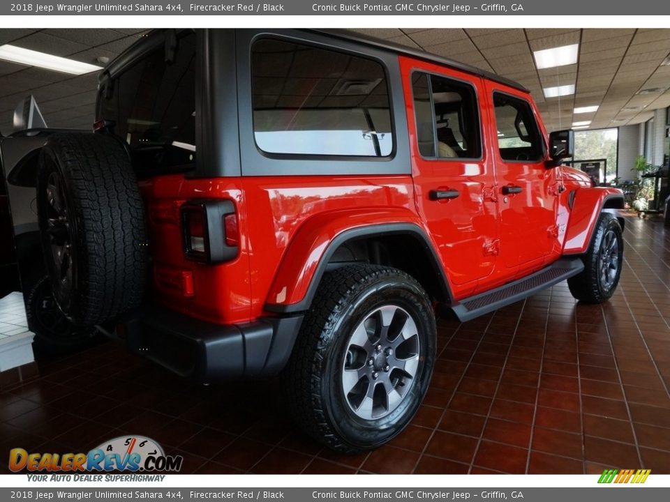 2018 Jeep Wrangler Unlimited Sahara 4x4 Firecracker Red / Black Photo #10