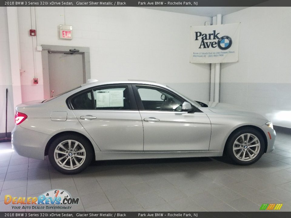2018 BMW 3 Series 320i xDrive Sedan Glacier Silver Metallic / Black Photo #6