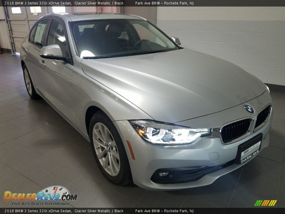 2018 BMW 3 Series 320i xDrive Sedan Glacier Silver Metallic / Black Photo #7