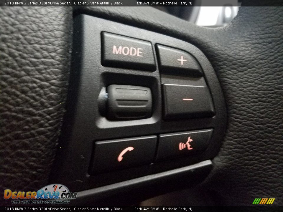 2018 BMW 3 Series 320i xDrive Sedan Glacier Silver Metallic / Black Photo #15