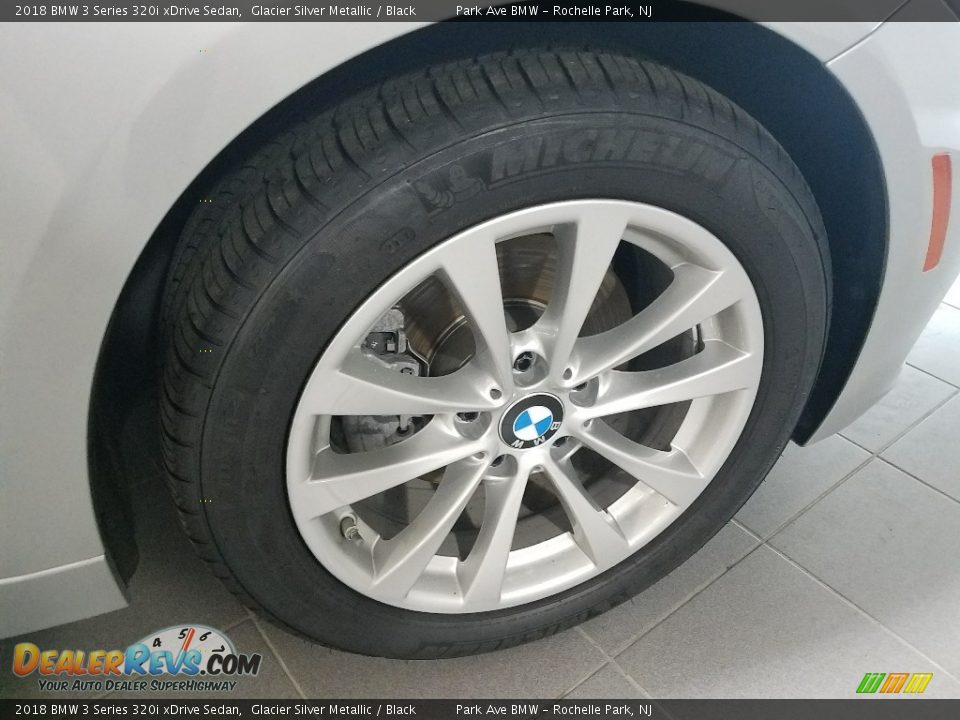 2018 BMW 3 Series 320i xDrive Sedan Glacier Silver Metallic / Black Photo #26