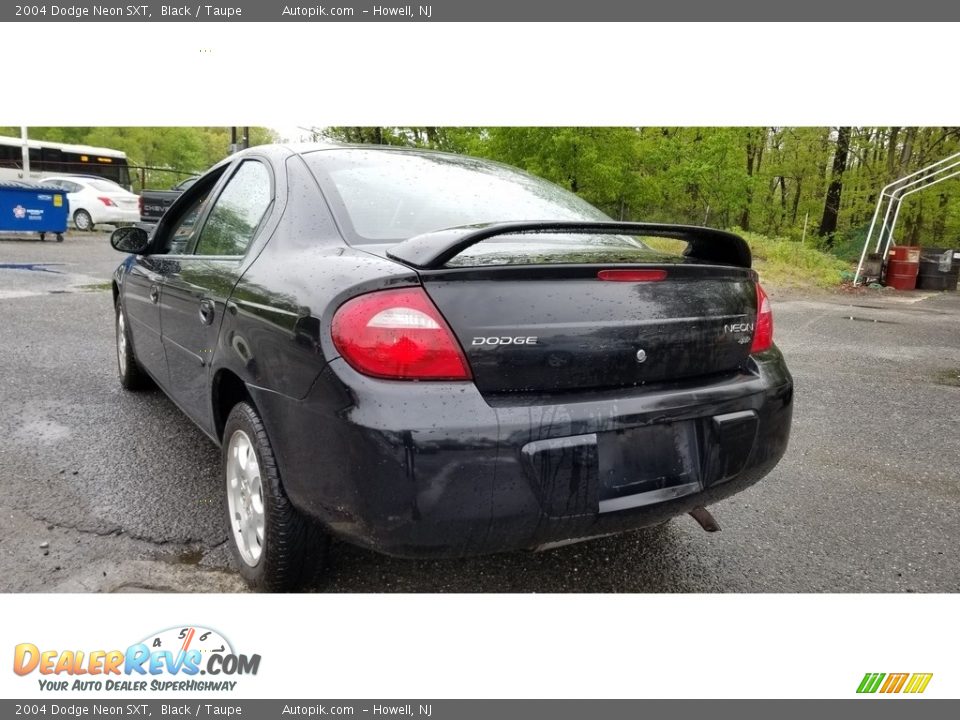 2004 Dodge Neon SXT Black / Taupe Photo #4