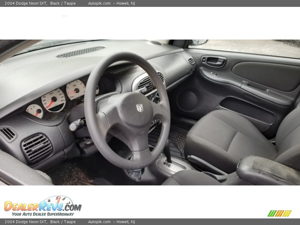 2004 Dodge Neon SXT Black / Taupe Photo #10