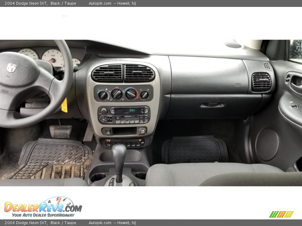 2004 Dodge Neon SXT Black / Taupe Photo #12