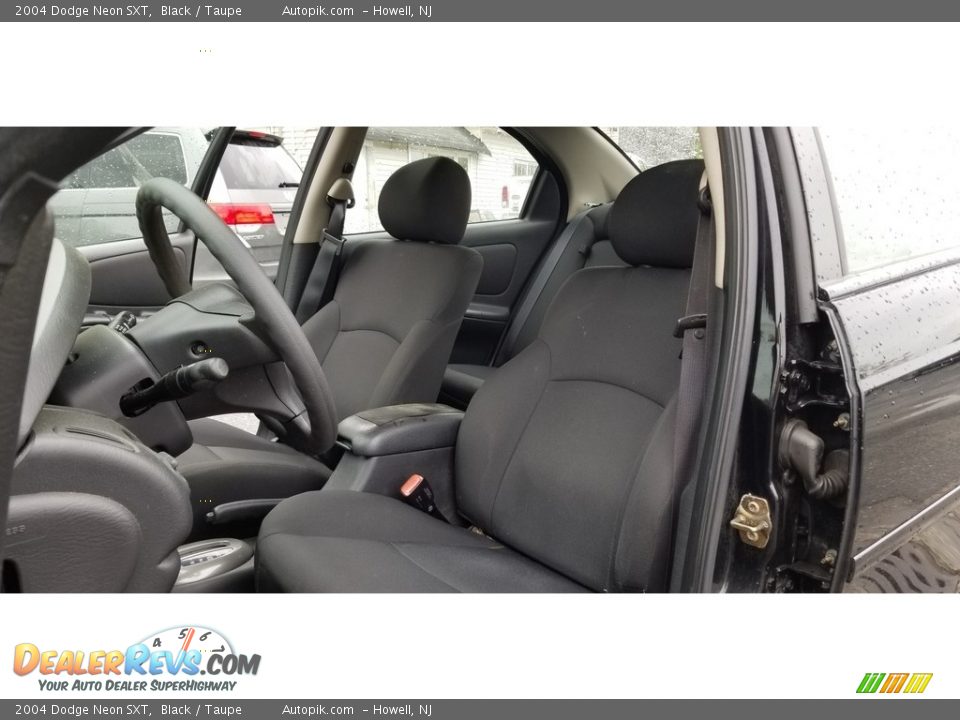 2004 Dodge Neon SXT Black / Taupe Photo #14