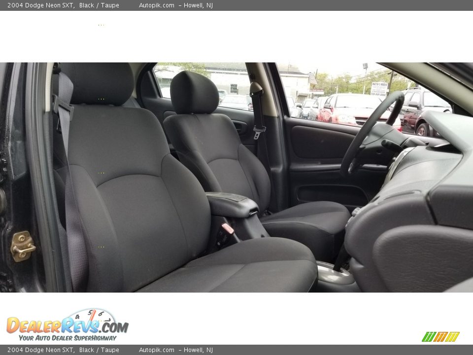 2004 Dodge Neon SXT Black / Taupe Photo #15