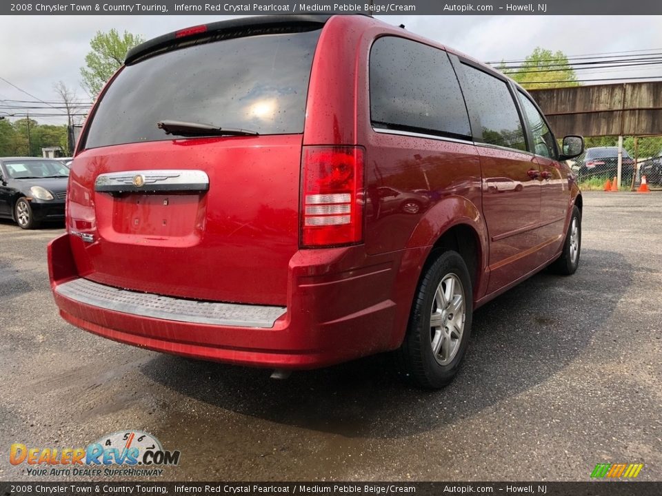 2008 Chrysler Town & Country Touring Inferno Red Crystal Pearlcoat / Medium Pebble Beige/Cream Photo #7