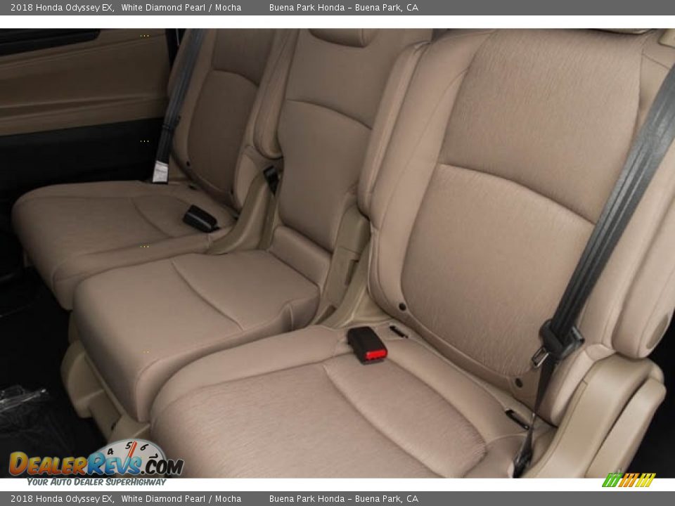 2018 Honda Odyssey EX White Diamond Pearl / Mocha Photo #26