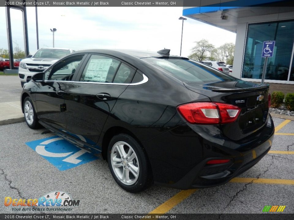 2018 Chevrolet Cruze LT Mosaic Black Metallic / Jet Black Photo #5