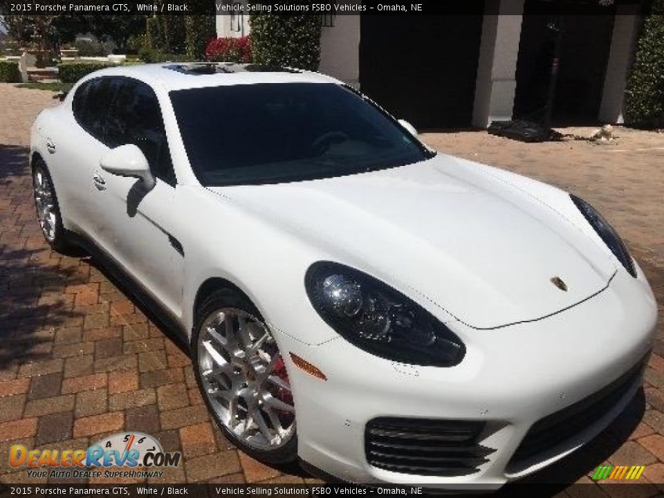 2015 Porsche Panamera GTS White / Black Photo #1