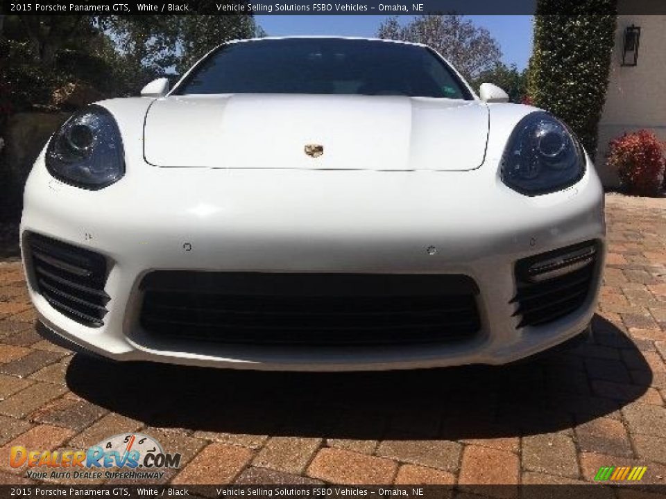 2015 Porsche Panamera GTS White / Black Photo #9