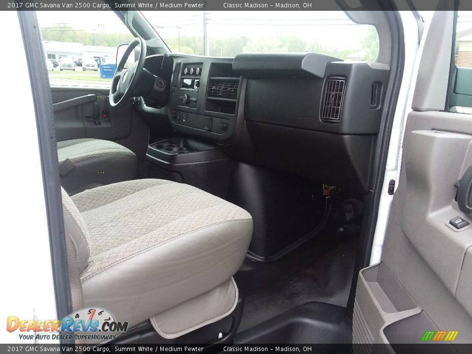 2017 GMC Savana Van 2500 Cargo Summit White / Medium Pewter Photo #6
