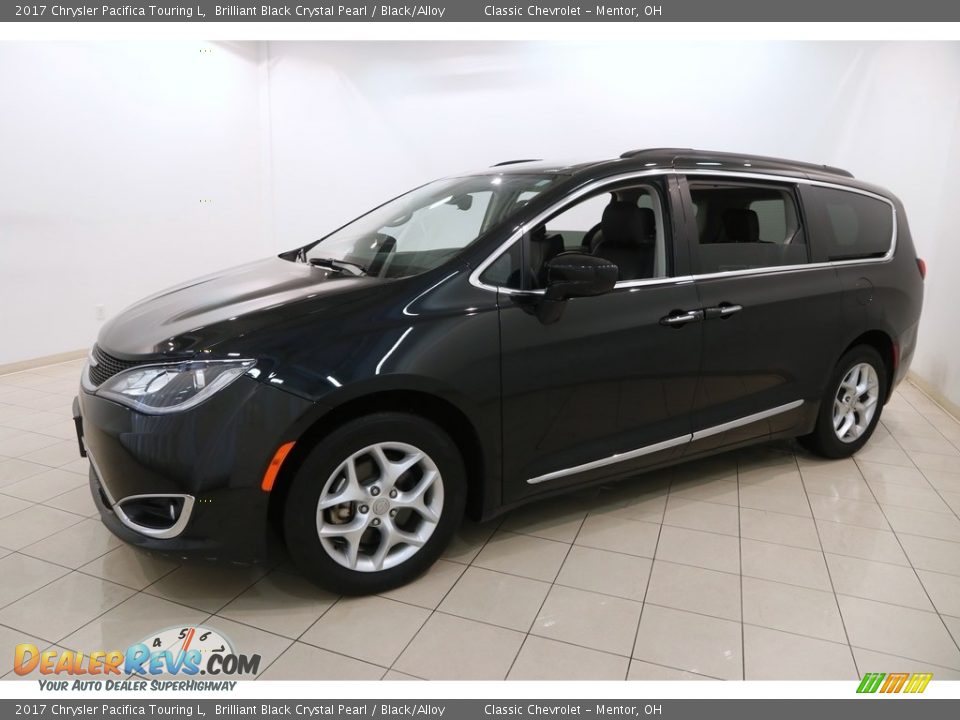 2017 Chrysler Pacifica Touring L Brilliant Black Crystal Pearl / Black/Alloy Photo #3