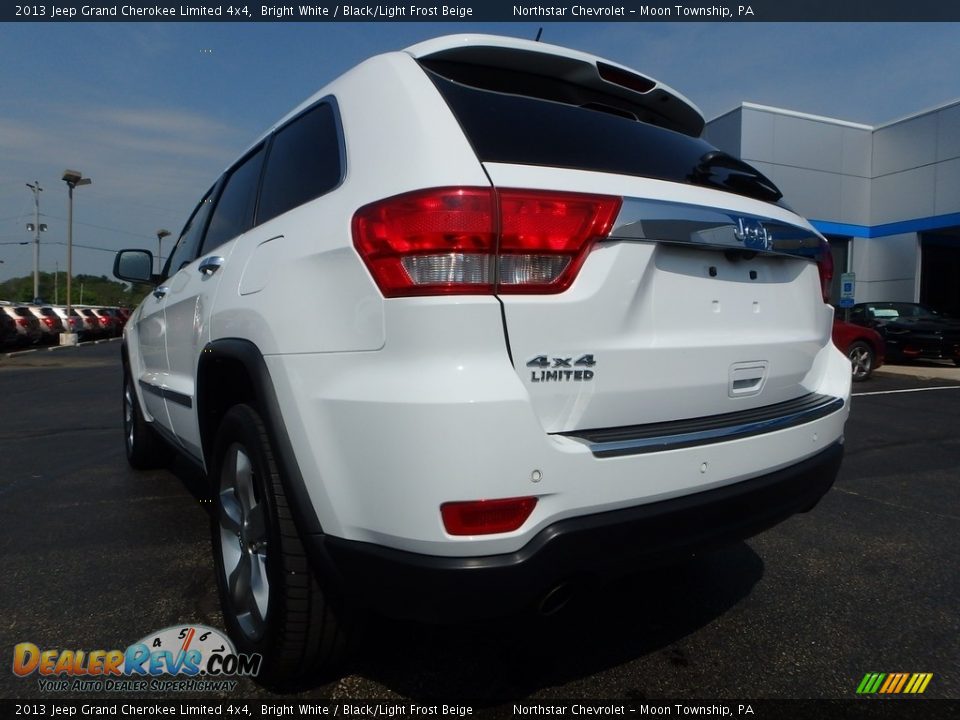 2013 Jeep Grand Cherokee Limited 4x4 Bright White / Black/Light Frost Beige Photo #5