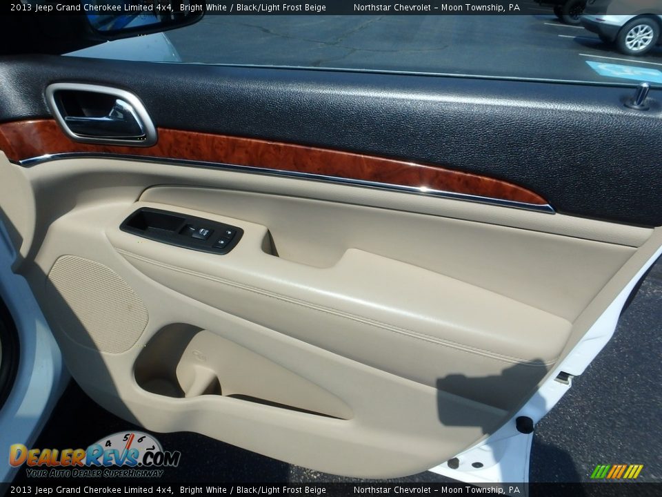 2013 Jeep Grand Cherokee Limited 4x4 Bright White / Black/Light Frost Beige Photo #18