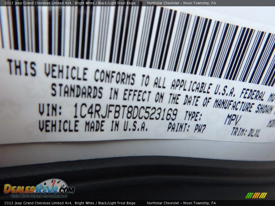 2013 Jeep Grand Cherokee Limited 4x4 Bright White / Black/Light Frost Beige Photo #28