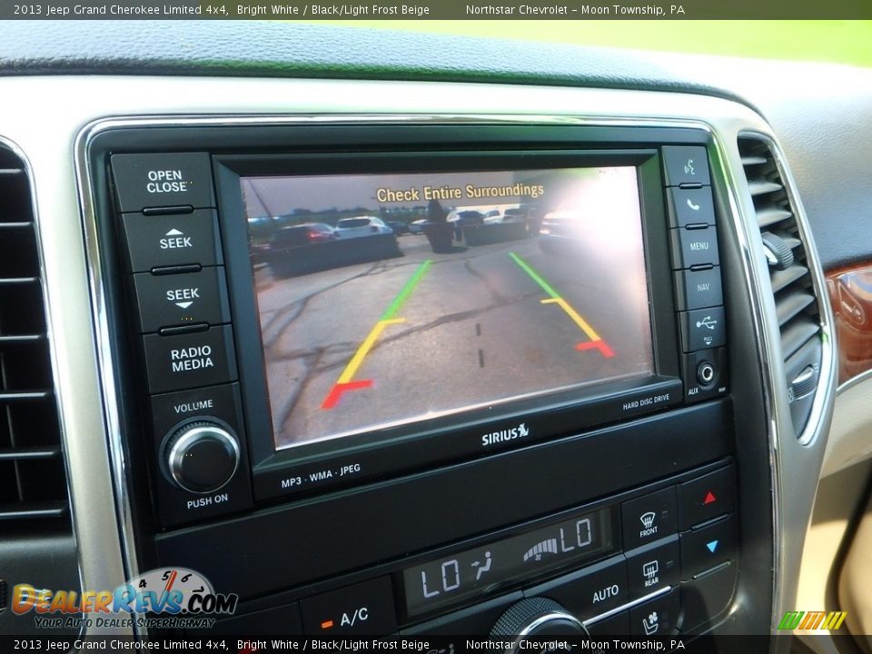 2013 Jeep Grand Cherokee Limited 4x4 Bright White / Black/Light Frost Beige Photo #30